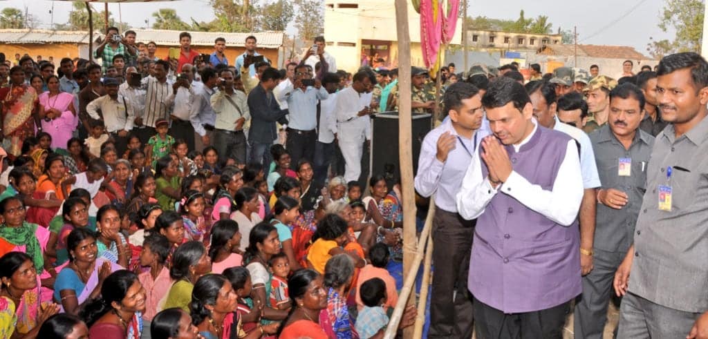 First cm to visit gadchiroli - नक्षल आत्मसमर्पण धोरण महाराष्ट्र