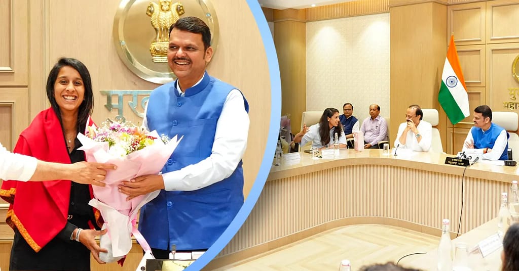 Devendra Fadnavis felicitated the three victorious cricketers from Maharashtra in the Indian Women’s Cricket Team