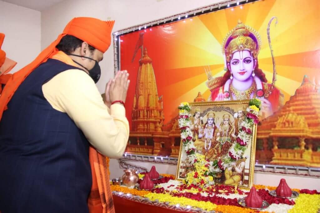 Devendra fadnavis Lord ram devotee