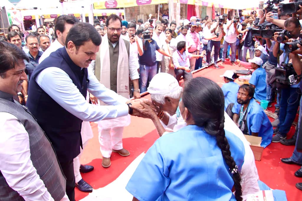 A 65-year-old accident victim and Devendra Fadnavis set protocol aside